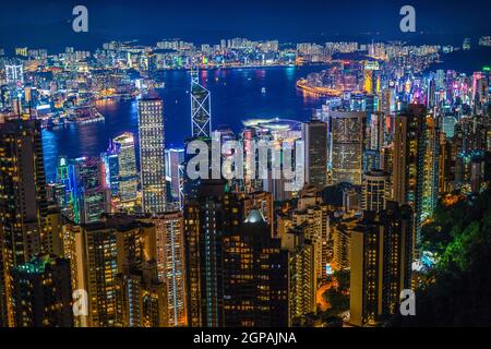 Vista notturna di Hong Kong vista dal Victoria Peak. Località di ripresa: Hong Kong Special Administrative Region Foto Stock