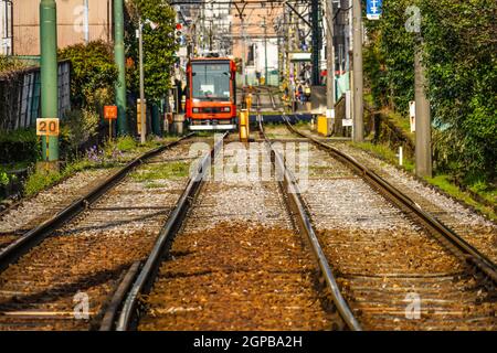 Immagine della linea Toden Arakawa. Luogo di tiro: Area metropolitana di Tokyo Foto Stock