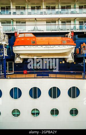 Rivestimento di lusso (Celebrity Millennium). Luogo di tiro: Yokohama-città prefettura di kanagawa Foto Stock