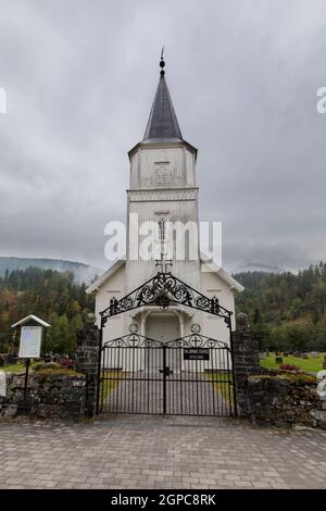 Skjonne kirke - chiesa - chiesa in legno bianco a Nore, Norvegia Foto Stock