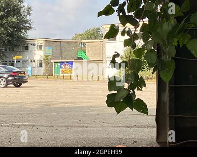 Camber, East Sussex, UK - 22 Settembre 2021: Pontins Holiday camp Camber Sands, Pontins è popolare tra i turisti, ma i siti sono scarsi Foto Stock