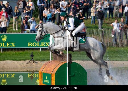 Aquisgrana, Germania. 18 settembre 2021. Joseph MURPHY (IRL) su Calmaro, azione in acqua, nel complesso Rolex, eventing, cross-country C1C: SAP Cup, il 18 settembre 2021, World Equestrian Festival, CHIO Aachen 2021 dal 10 al 19 settembre 2021 ad Aquisgrana/Germania; Credit: dpa/Alamy Live News Foto Stock