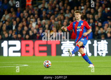 LONDRA, Regno Unito, 27 SETTEMBRE: Joachim Andersen del Crystal Palace durante la Premier League tra Crystal Palace e Brighton e Hove Albion a S. Foto Stock