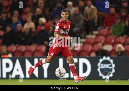 MIDDLESBROUGH, REGNO UNITO. 28 SETTEMBRE Middlesbrough's Lee Peltier durante la partita del campionato Sky Bet tra Middlesbrough e Sheffield United al Riverside Stadium di Middlesbrough martedì 28 settembre 2021. (Credit: Mark Fletcher | MI News) Credit: MI News & Sport /Alamy Live News Foto Stock