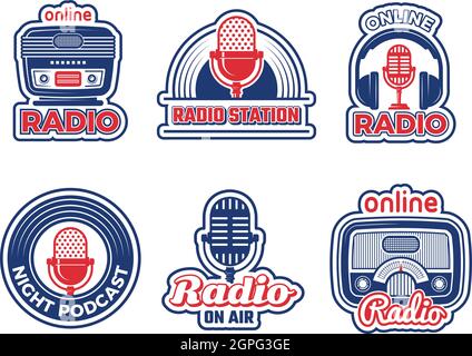 Badge di esposizione radio. Air podcast audio studio logo musica radio stazione vettore etichette set collezione isolato Illustrazione Vettoriale