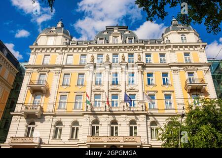 Ungheria, Budapest, dichiarata Patrimonio Mondiale dell'Umanità dall'UNESCO, quartiere Pest, Grand Hotel Royal Foto Stock