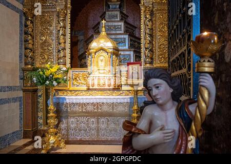 Portogallo, Algarve, Portimao, il centro storico, la chiesa di Nossa Senhora da Conceicao Foto Stock