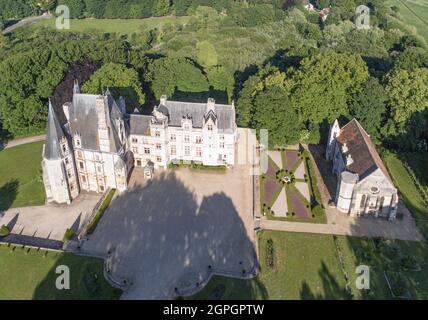 Francia, Calvados, Chateau de Fontaine Henry (vista aerea) Foto Stock