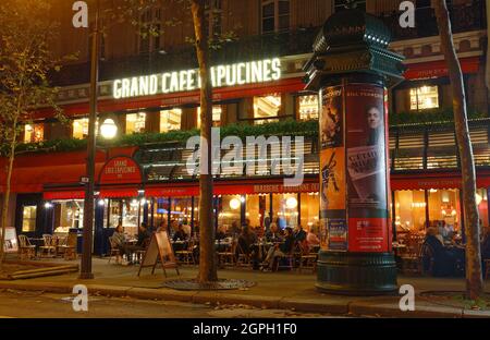 Le Grand Cafe Capucines è la leggendaria e famosa brasserie Grands Boulevards. La posizione è fantastica: Vicino all'Opera Garnier e al Grand Rex Foto Stock