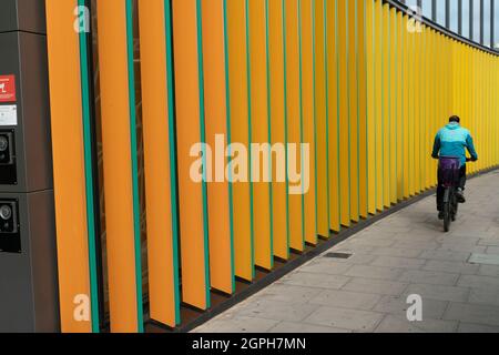 Deliveroo uomo in bici Foto Stock