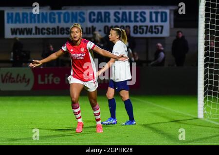 Nikita Parris (14 Arsenal) segna durante la finale del quarto della Coppa delle donne Vitality fa- Arsenal V Tottenham Hotspur al Meadow Park Stadium-England Foto Stock