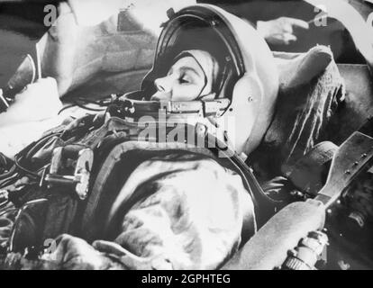 Cosmonaut Valentina Tereshkova nel simulatore Vostok. Foto Stock