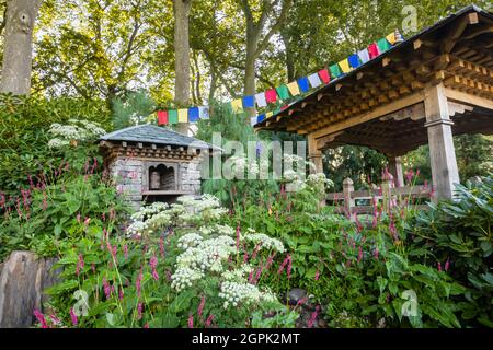 Trailfinders' 50th Anniversary Garden, RHS Chelsea Flower Show, tenuto nel parco del Royal Hospital Chelsea, Londra SW3 nel settembre 2021 Foto Stock