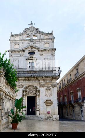 Chiesa di Santa Lucia alla Badia in Piazza Duomo Foto Stock
