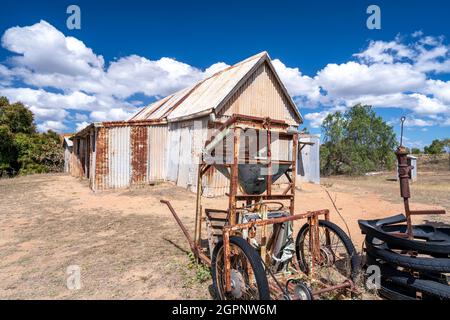 Restaurato Rondugored Iron Miners Cottage, Ravenswood, North Queensland, Australia Foto Stock