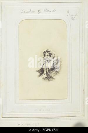 Duchessa di Kent, ca, 1860. [Ritratto della principessa Vittoria di Saxe-Coburg-Saalfeld, madre della regina Vittoria]. Stampa albume. Foto Stock