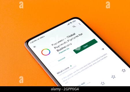West Bangal, India - 28 settembre 2021 : immagine stock del logo Payoneer sullo schermo del telefono. Foto Stock