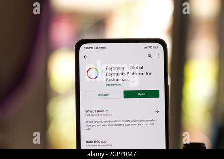 West Bangal, India - 28 settembre 2021 : immagine stock del logo Payoneer sullo schermo del telefono. Foto Stock
