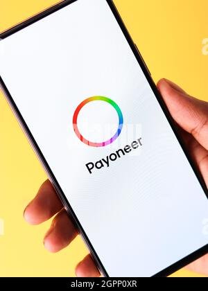 West Bangal, India - 28 settembre 2021 : immagine stock del logo Payoneer sullo schermo del telefono. Foto Stock