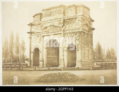 Arc Antique a Orange, 1853. [Arco romano ad Orange, Francia meridionale]. Stampa albume. Foto Stock