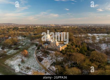 Regno Unito, Londra, veduta aerea del Greenwich Royal Observatory al tramonto in inverno Foto Stock