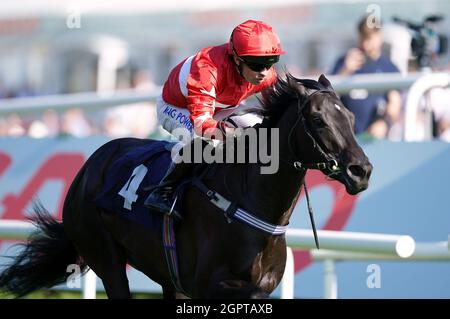 File photo datato 08-09-2021 di Just beautiful ridden da jockey Silvestre De Sousa. Data di emissione: Giovedì 30 settembre 2021. Foto Stock