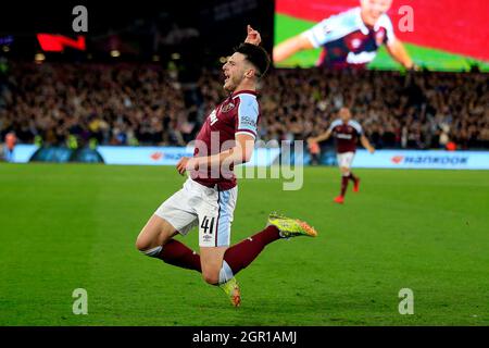 Londra, Regno Unito. 30 settembre 2021. Declan Rice of West Ham United festeggia dopo aver segnato il suo primo goal team. UEFA Europa League match, gruppo H, West Ham Utd v Rapid Wien al London Stadium, Queen Elizabeth Olympic Park di Londra giovedì 30 settembre 2021. Questa immagine può essere utilizzata solo per scopi editoriali. Solo per uso editoriale, licenza richiesta per uso commerciale. Nessun uso in scommesse, giochi o un singolo club/campionato/player pubblicazioni. pic di Steffan Bowen/Andrew Orchard sport fotografia/Alamy Live news credito: Andrew Orchard sport fotografia/Alamy Live News Foto Stock