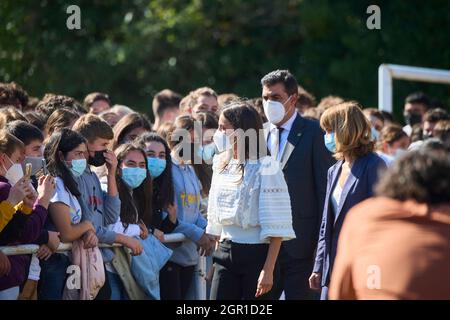 Haro, Spagna. , . Haro. Spagna. 20210930. La Regina Letizia di Spagna partecipa all'anno scolastico 2021/2022 di formazione professionale alla Scuola superiore Ciudad de Haro il 30 settembre 2021 a Haro, Spagna credito: MPG/Alamy Live News Foto Stock