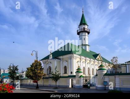 Moschea medievale di Marjani del 1767 a Kazan, Russia, al mattino presto Foto Stock