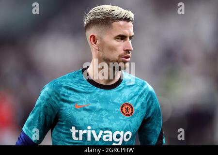 Jorge Luiz Jorginho del Chelsea FC durante il riscaldamento prima della partita UEFA Champions League Group H tra Juventus FC e Chelsea FC . Foto Stock