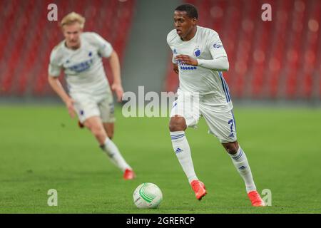 Copenaghen, Danimarca. 30 settembre 2021. Luther Singh (7) del FC Copenhagen visto durante la partita della UEFA Europa Conference League tra il FC Copenhagen e il Lincoln Red Imps FC al Parken di Copenhagen. (Photo Credit: Gonzales Photo/Alamy Live News Foto Stock