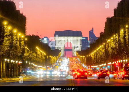 Francia, Parigi, Champs-Elysees e Arco di Trionfo avvolte da Jeanne-Claude e Christo, dal 18 settembre al 3 ottobre 2021 Foto Stock