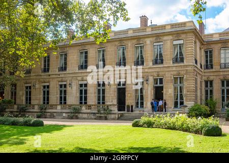 Francia, Parigi, Hotel de Roquelaure - Ministero della transizione ecologica e inclusiva, il parco Foto Stock