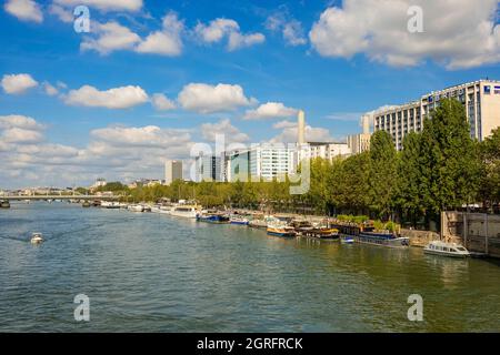 Francia, Parigi, le rive della Senna, complesso di uffici, quai de la rapée Foto Stock