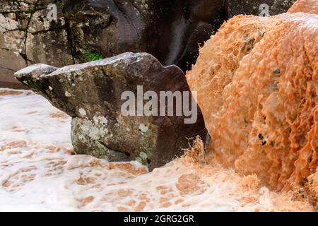 Francia, Var, Dracenie, Vidauban, Les Cascades de l'Aille, il fiume in alluvione Foto Stock