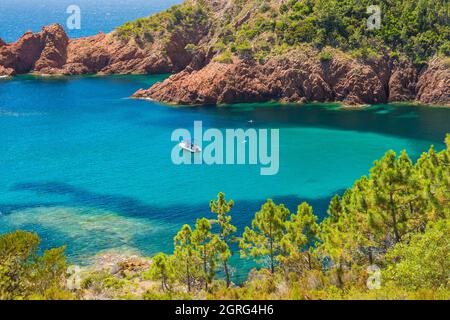 Francia, Var, Corniche de l'Esterel o Corniche d'Or, Sain Raphael, le Trayas, calanque de Maubois Foto Stock