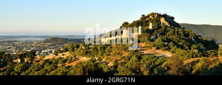 Francia, Var (83), Hyères, vieille ville, Château d'Hyères/Francia, Var, Hyeres, Città Vecchia, Castello di Hyeres Foto Stock