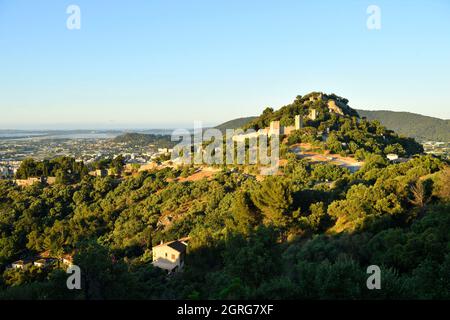 Francia, Var (83), Hyères, vieille ville, Château d'Hyères/Francia, Var, Hyeres, Città Vecchia, Castello di Hyeres Foto Stock