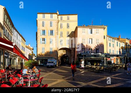 Francia, Var, Hyeres, Città Vecchia, Porte Massillon gate Foto Stock