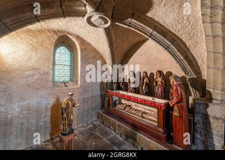 Francia, Haute Loire, Saint Roch chiesa, 15 ° secolo intagliato entombment in legno Allier valle Foto Stock