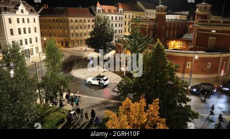 Das set zu Dreharbeiten für die Serie 'Ze Network' mit David Hasselhoff auf dem Postplatz. Görlitz, 30.09.2021 Foto Stock