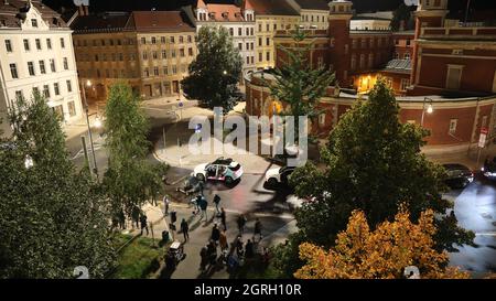 Das set zu Dreharbeiten für die Serie 'Ze Network' mit David Hasselhoff auf dem Postplatz. Görlitz, 30.09.2021 Foto Stock