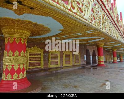 interno di vipassana globale pagoda mumbai Foto Stock