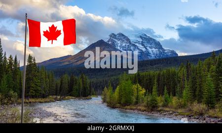 Canadian National Flag composito con Rocky Mountain Landscape sullo sfondo. Foto Stock