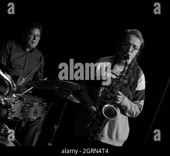 Clark Tracey, Alex Clarke - Art Themen e Alex Clarke Quintet - Soundcheck Herts Jazz Club - The Maltings Theatre - St Albans Foto Stock