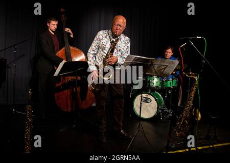 James Owston, Art Themen, Clark Tracey - Art Themen e Alex Clarke Quintet - Herts Jazz Club - The Maltings Theatre - St Albans Foto Stock