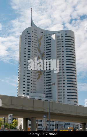 01 giugno 2019 Vienna, Austria - Donaucity Vienna. Il Vienna International Centre è un complesso con grattacieli, un grande centro commerciale vicino al Danubio Foto Stock