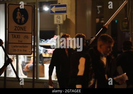 David Hasselhoff am set zu Dreharbeiten für die Serie 'Ze Network' auf der Hospitalstraße. Görlitz, 28.09.2021 Foto Stock