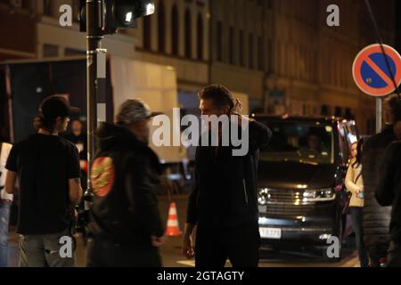 David Hasselhoff am set zu Dreharbeiten für die Serie 'Ze Network' auf der Hospitalstraße. Görlitz, 28.09.2021 Foto Stock