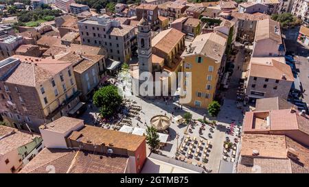 Veduta aerea del Bastione di Francia a Porto-Vecchio nel Sud della Corsica, Francia - Cittadella medievale dei Genovesi di fronte al Mediterraneo Foto Stock
